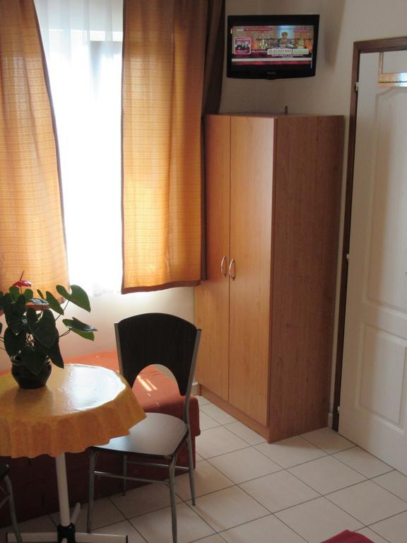 Suele Apartments & Rooms 블로톤퓌레드 객실 사진