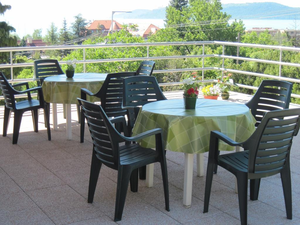 Suele Apartments & Rooms 블로톤퓌레드 객실 사진